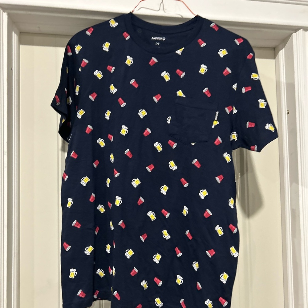 Amnesia Size Large Beerpong Shirt